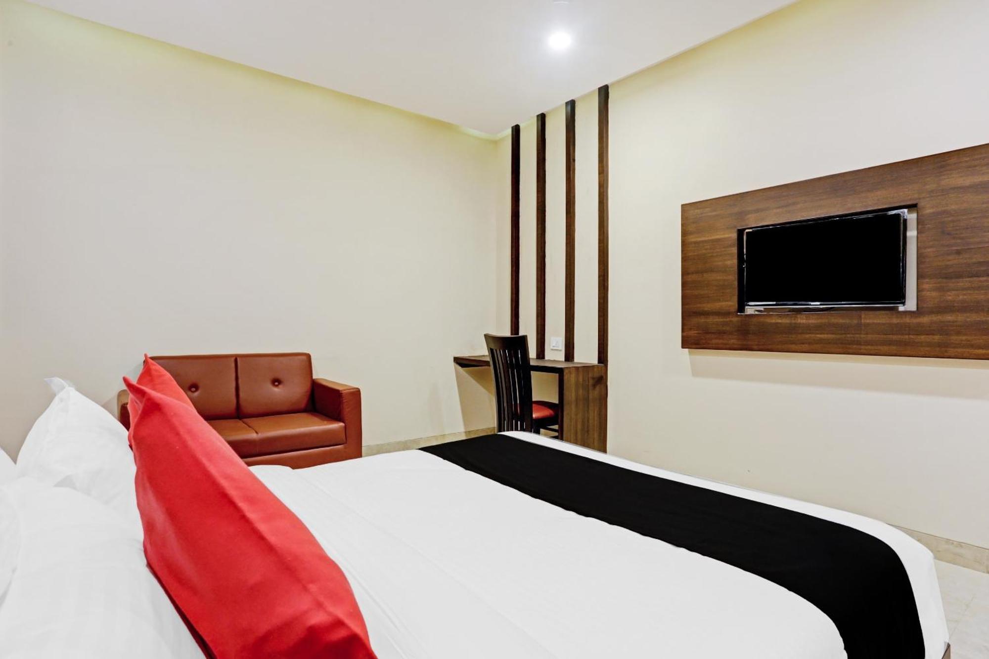 Capital O 80951 Hotel Vertigo Suite Bombay Extérieur photo