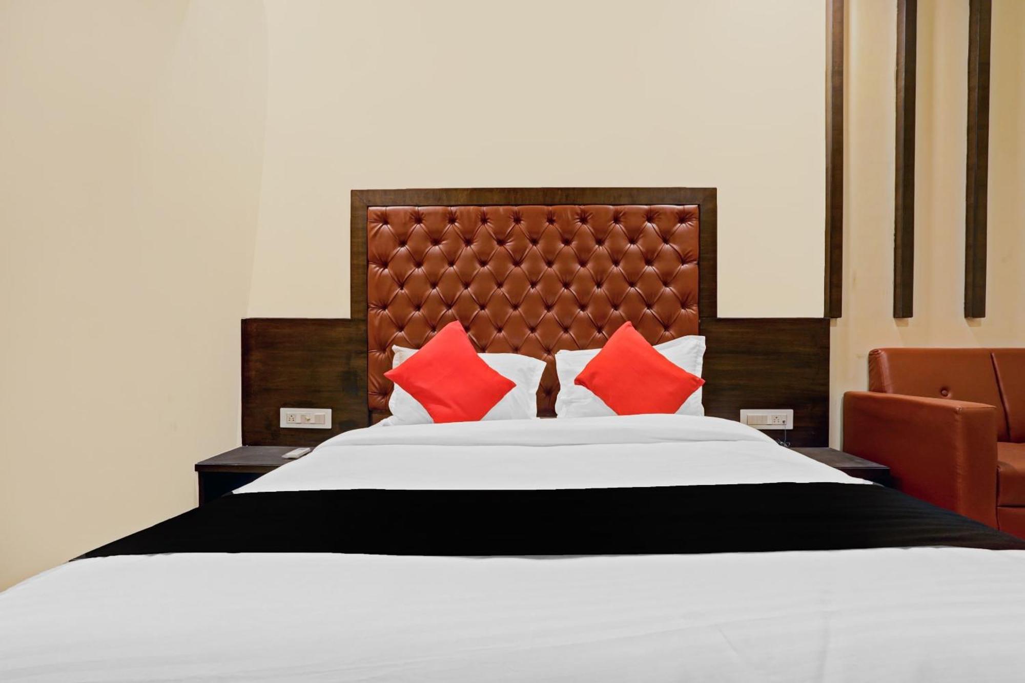 Capital O 80951 Hotel Vertigo Suite Bombay Extérieur photo